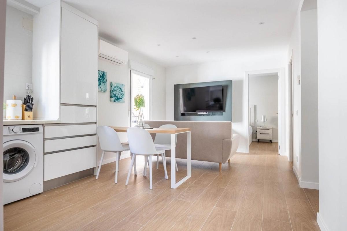 Bright Near Seville's Historic Center Apartment Seville