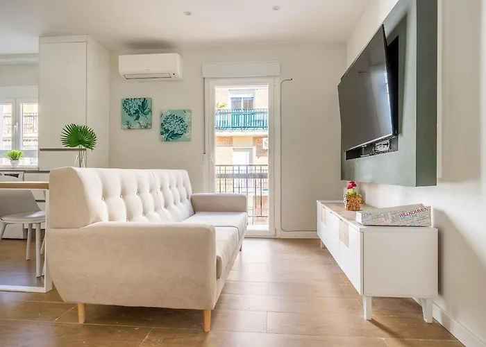 Bright Apartment Near Seville\'S Historic Center