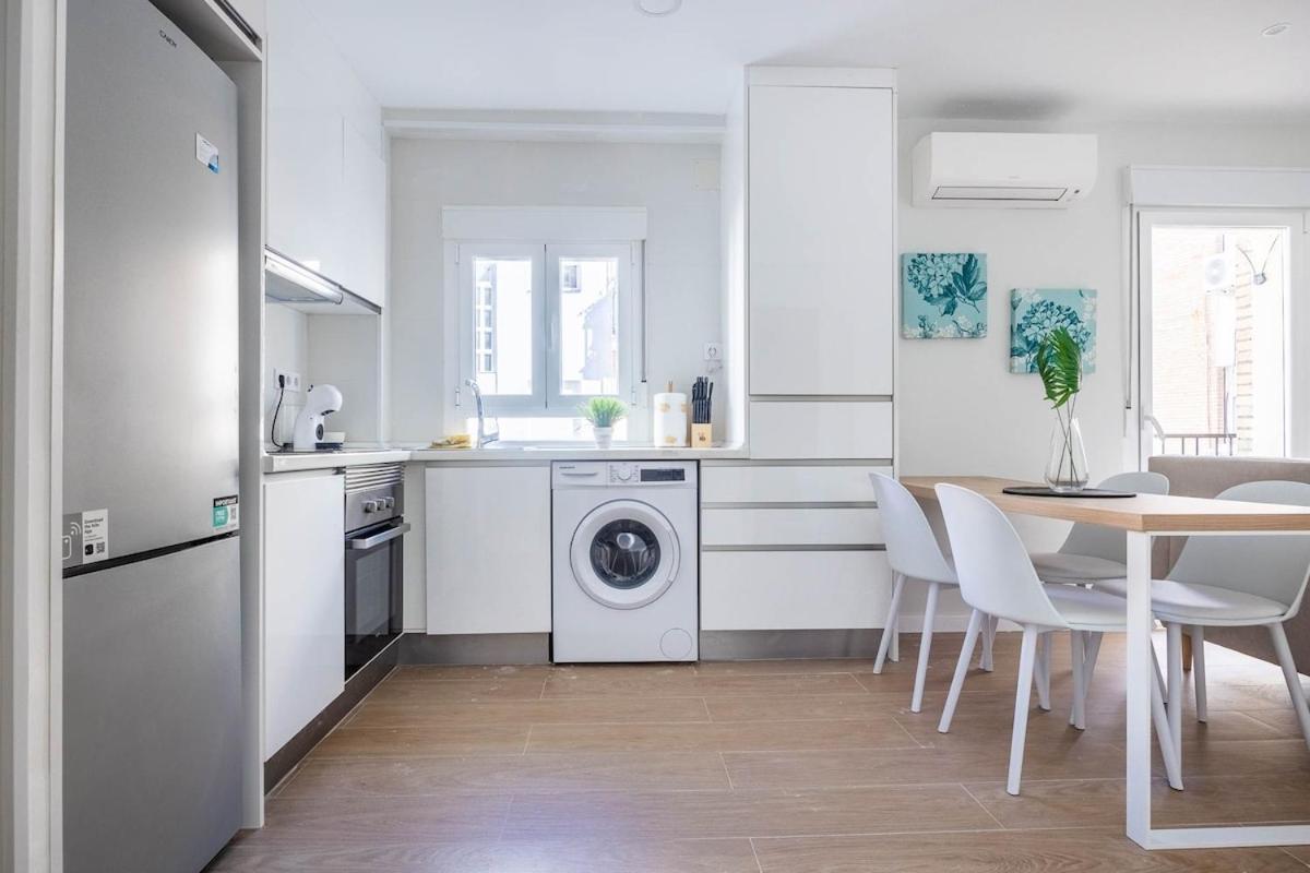 Bright Near Seville's Historic Center Appartement *